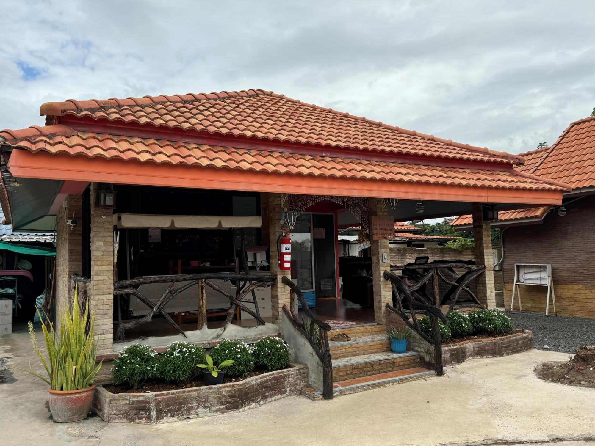 Busby Resort Ban Ta Phraya Dış mekan fotoğraf