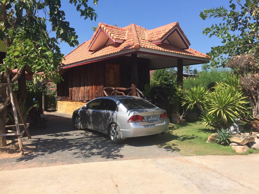 Busby Resort Ban Ta Phraya Dış mekan fotoğraf
